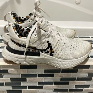 Nike white with cheetah Nike print Nike react, infinity fly knit